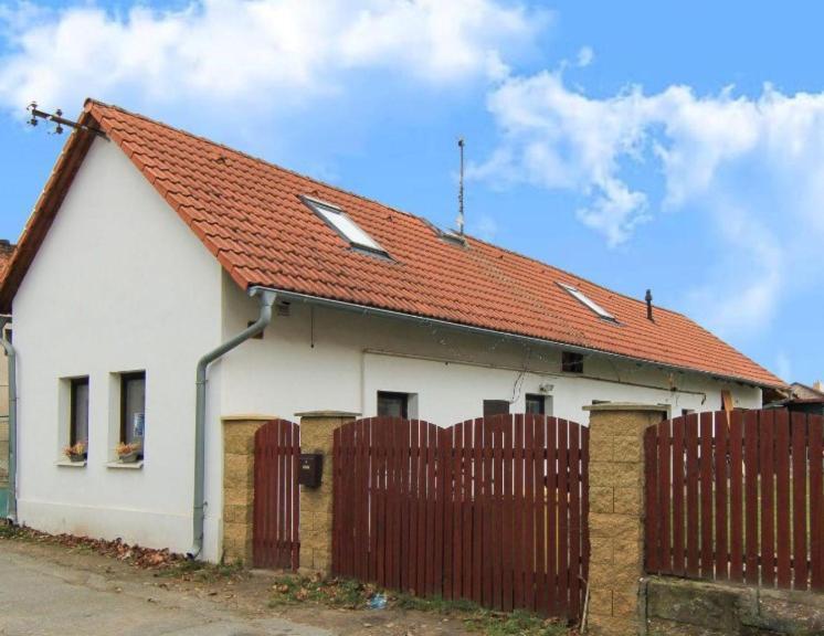Villa Rekreacni Dum U Elisky A Barusky Krakovany Exterior foto